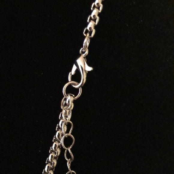 - Necklace and Chain - Picture 4 of 5